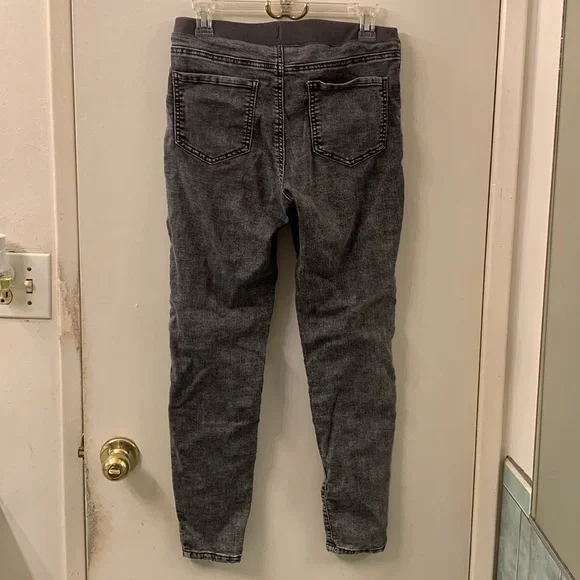 No Boundaries Pre-loved EUC pull-on Jeggings with back pockets - Picture 2 of 4